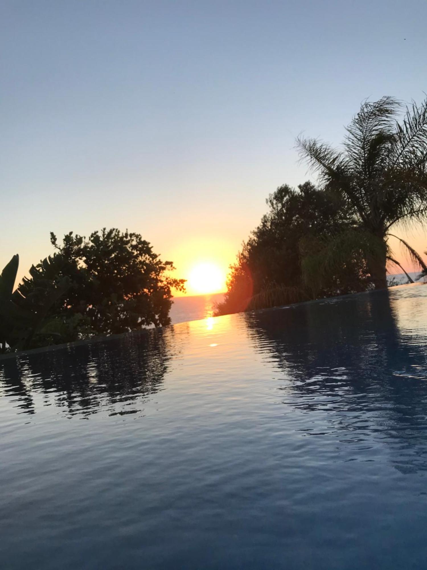 Sunset View Mermaid Villa Pomos Exterior foto